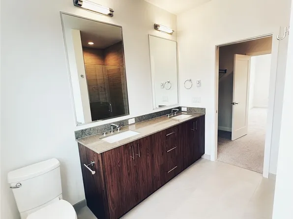 5402 9th Ave NW, Seattle, WA 98107