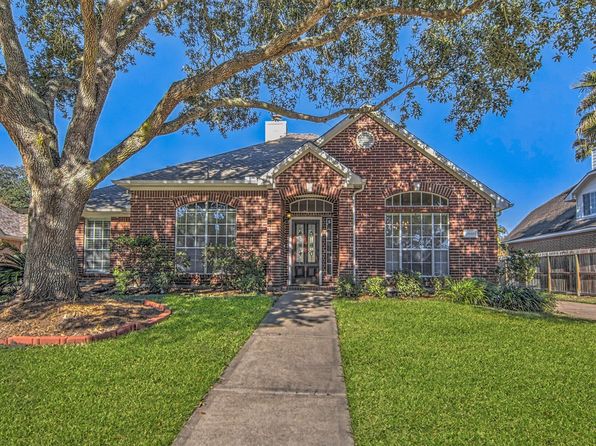 21610 Emerald Ridge Cir