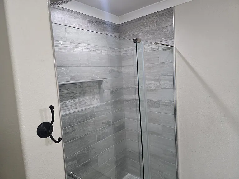 5906 Valencia Ave — Photo 22