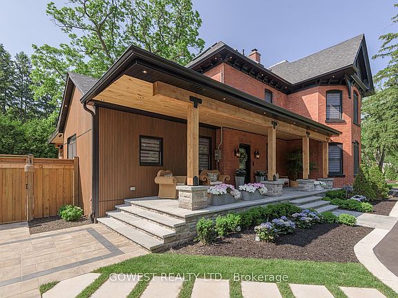 4th image of 376 Chartwell Rd