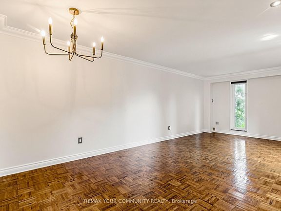 3rd image of 75 Saint Andrews Ct