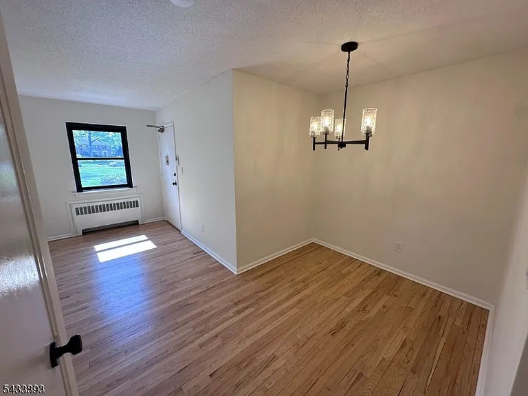 57B Sandra Cir #4 — Photo 7