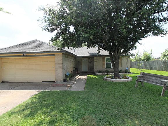 3rd image of 10911 Tanwood Dr