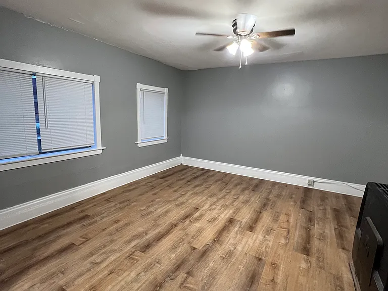 215 Main St #3 — Photo 1