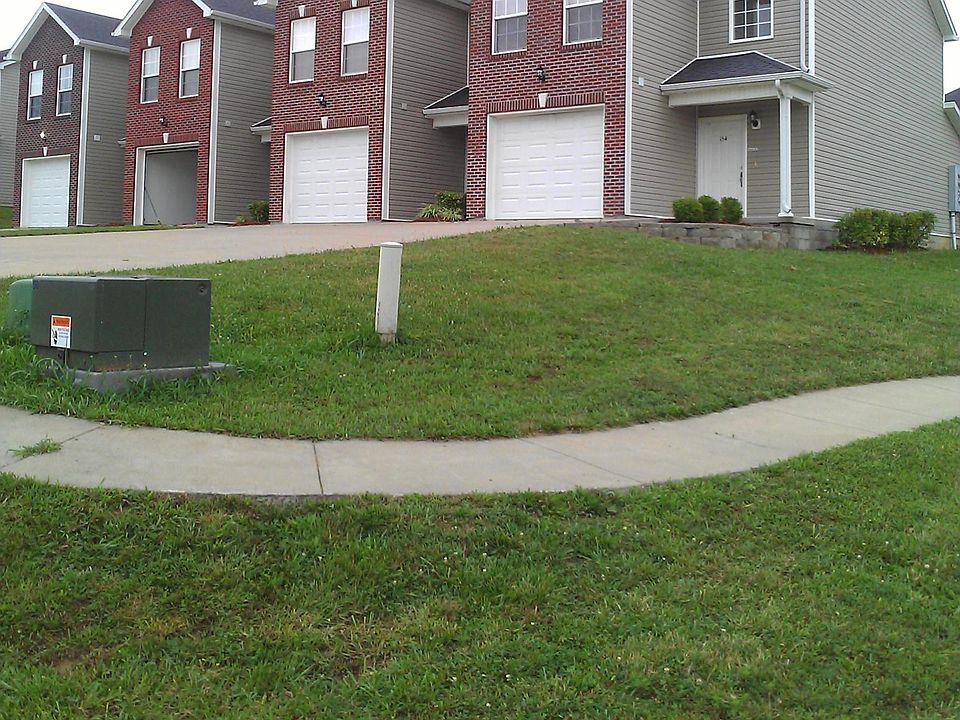 1st image of 147 Darby Woods Ct