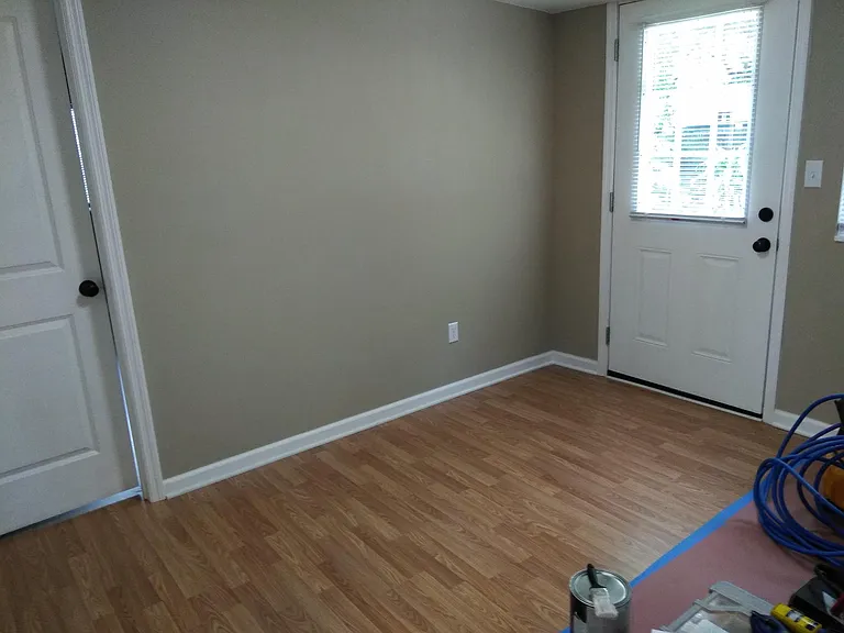 910 9th Ave SW — Photo 32