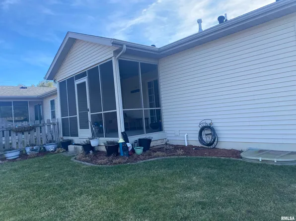 3203 Mackinaw Ln, Springfield, IL 62711