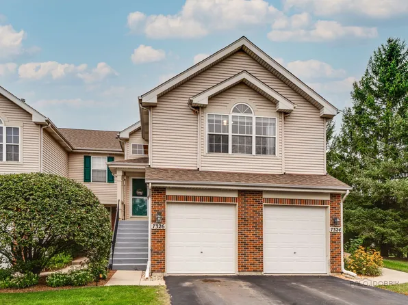 7326 Grandview Ct, Carpentersville, IL 60110
