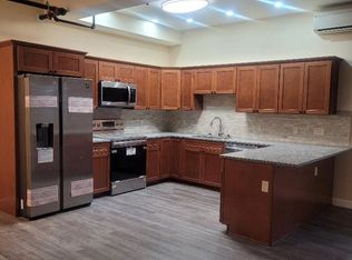 185 Summer St APT 4, Auburn, ME 04210