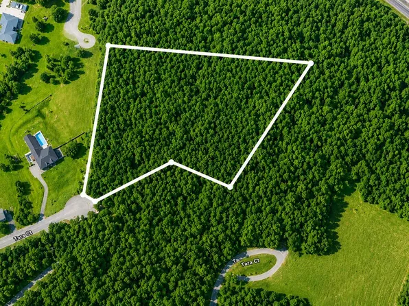 4 Tara Ct, Johnson City, TN 37604
