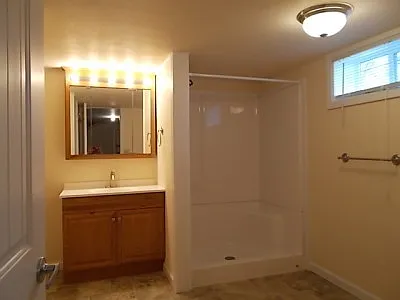 1729 Clark Ave — Photo 4