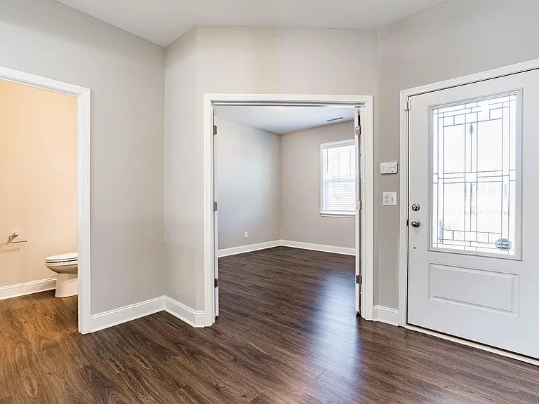 3409 Dover Wood Ln — Photo 4