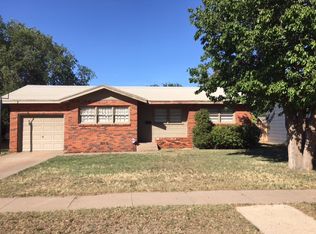 125 Detroit Ave, Levelland, TX 79336