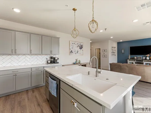 4928 Cavestone Rd, Sun Valley, NV 89433