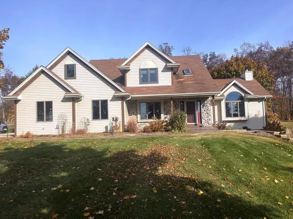 8539 State Highway 144, Kewaskum, WI 53040