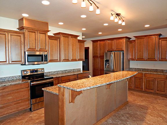 5th image of 2235 Melody Ln NE