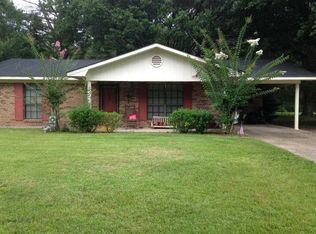 1408 Meadowbrook Ave, Columbia, MS 39429