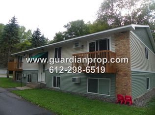 6014 9th St N, Oakdale, MN 55128