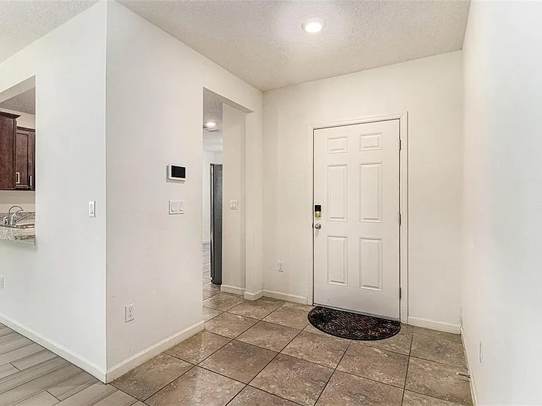 769 Forest Trace Cir — Photo 23