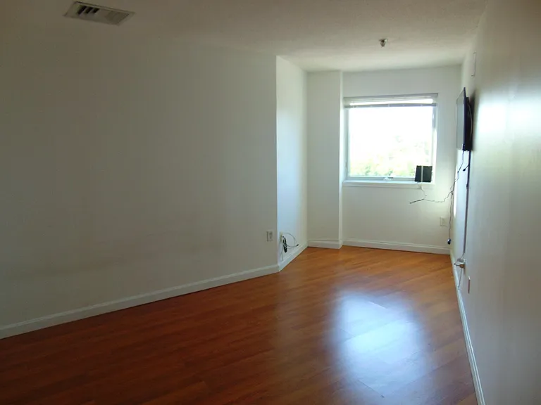 133 Commander Shea Blvd #621 — Photo 13