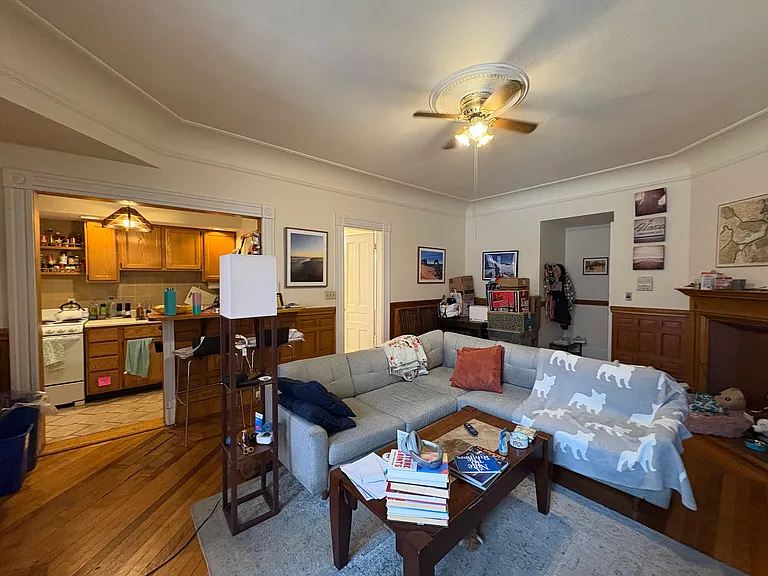 525 Beacon St #2 — Photo 4