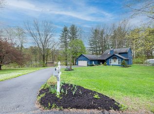 14 Amber Way, Ballston Spa, NY 12020