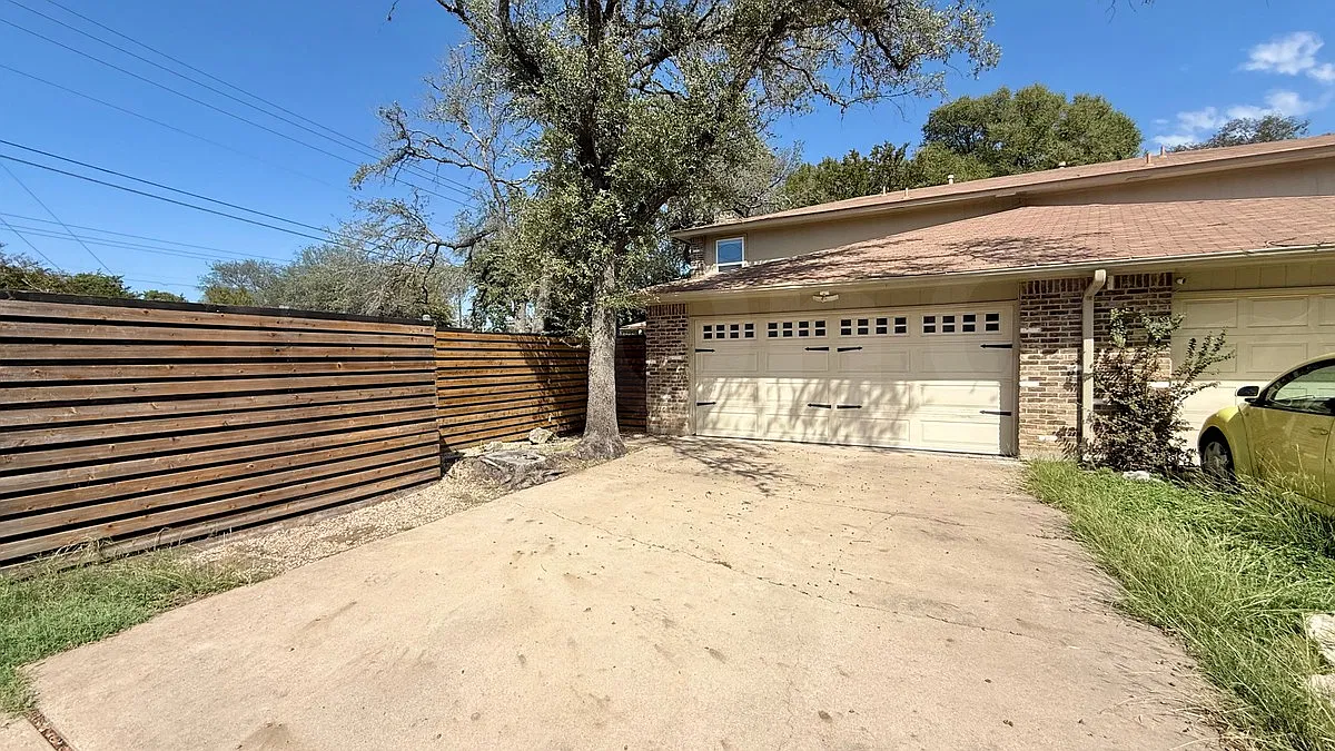 3 bed, 2.5 bath, 1646 sqft, $4,000 — Photo 2