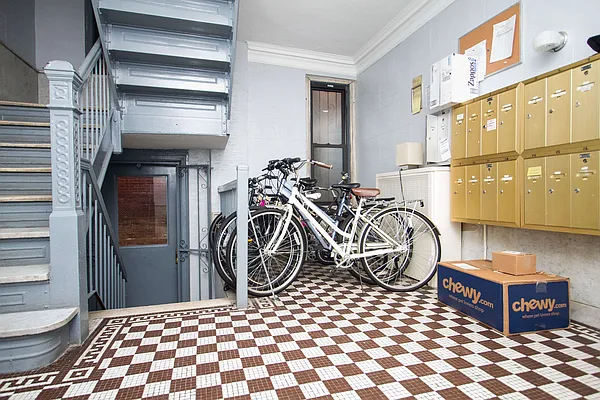 Rented by Nooklyn NYC LLC | media 40