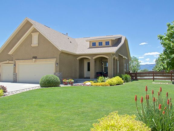 Sunny Spacious Floor Plan