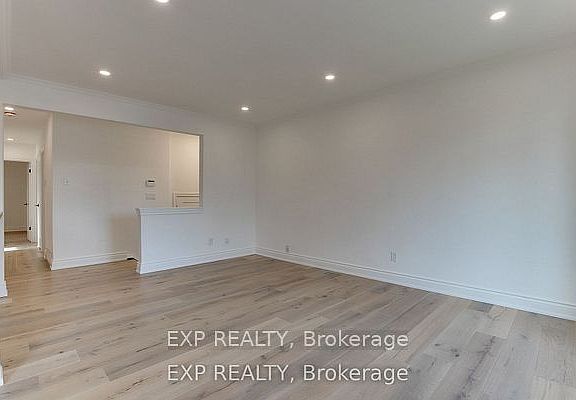 2nd image of 16 Stephenfrank Rd