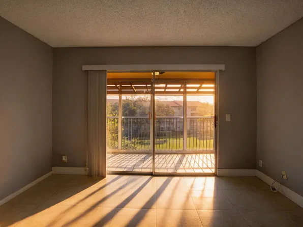 1251 SW 125TH Avenue #412T, Pembroke Pines, FL 33027
