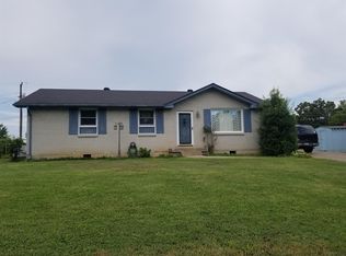 1404 Alton Dr, Pleasant View, TN 37146