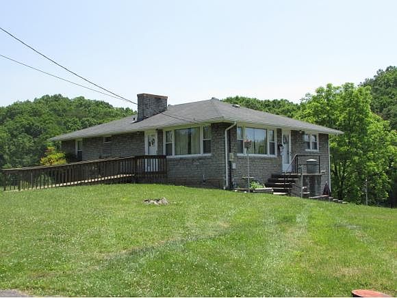 1st image of 224 Brooklawn Dr