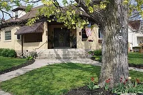 601 Harrison Ave photo 1