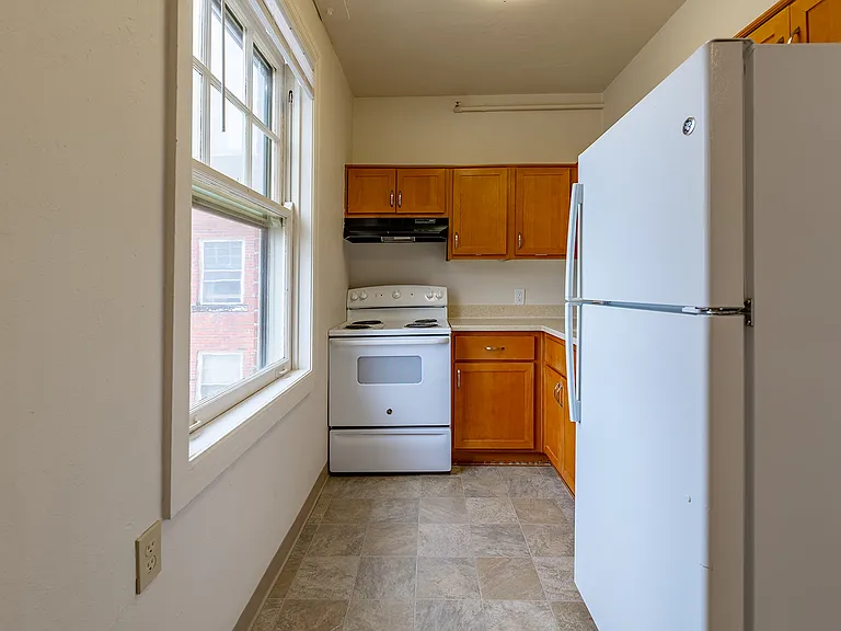 519 Washington St SE — Photo 12