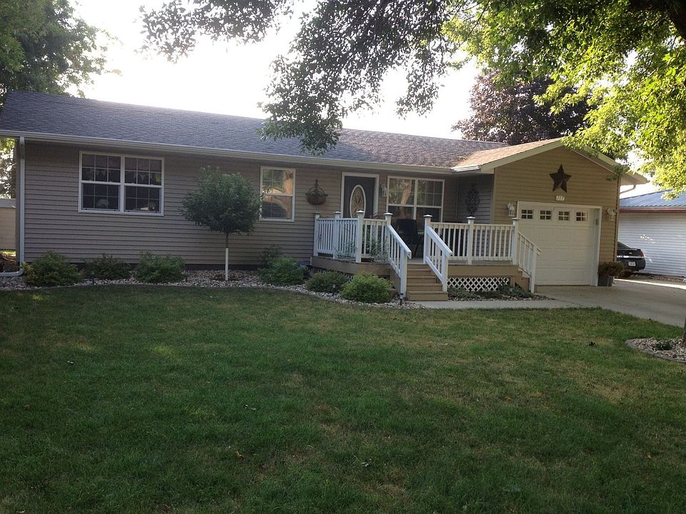 1st image of 717 Hickory Ln