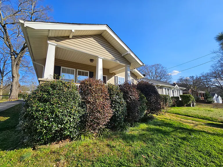 23 McAdoo Ave — Photo 4