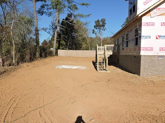 3rd image of 2501 Chimney Rock Ln