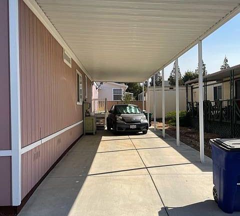 4th image of 4206 Floral Dr #69