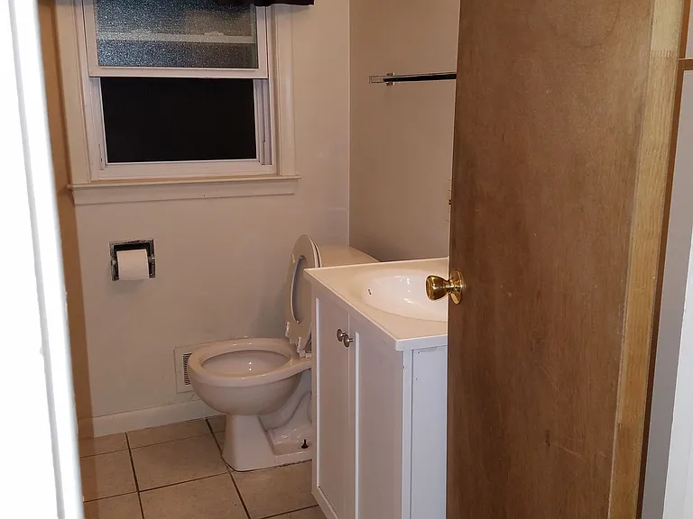 515 N Hagadorn Rd — Photo 7