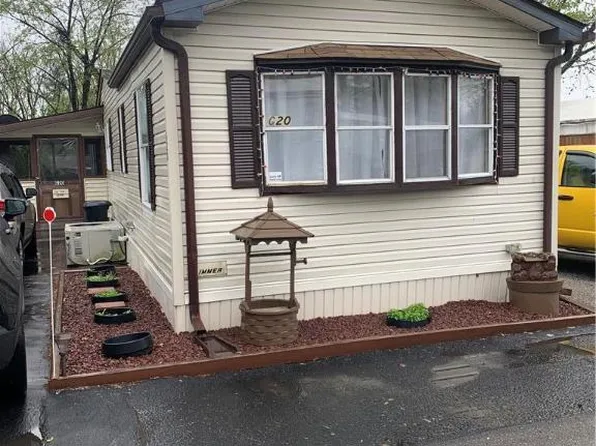 20 Gap View Mobile Ct, Walnutport, PA 18088