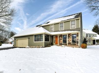 40 Susquehanna Trl, Branchburg, NJ 08876