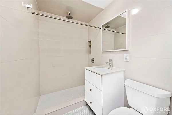 Rented by Oxford Property Group | media 9