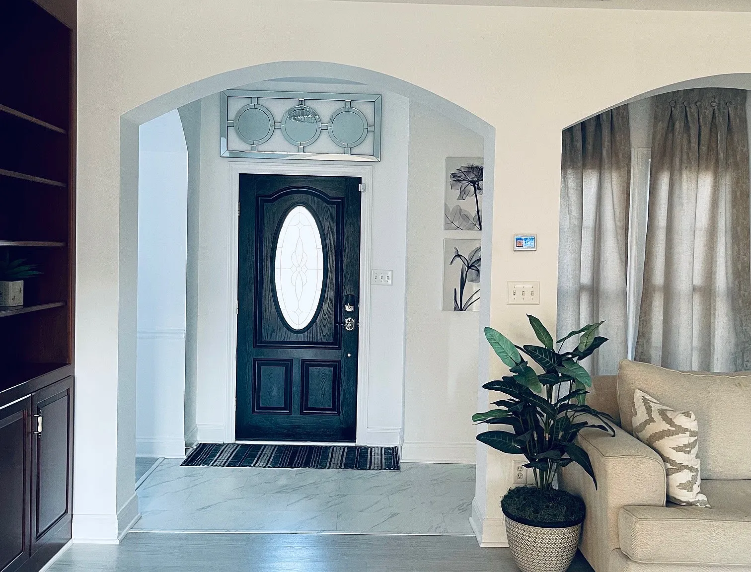 3 bed, 1976 sqft, $2,700 — Photo 3