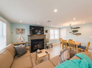 17 Fishermans Rd, Fairhaven, MA 02719