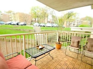 2618 Fort Farnsworth Rd APT 236, Alexandria, VA 22303