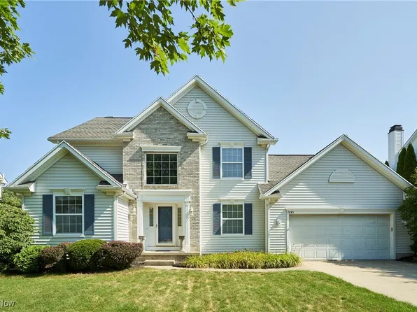2845 Orchard Grove Ct, Akron, OH 44333