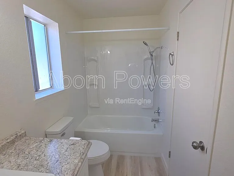 1140 Melton Dr #2 — Photo 9