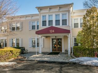 124 Pelhamdale Ave APT 4, Pelham, NY 10803
