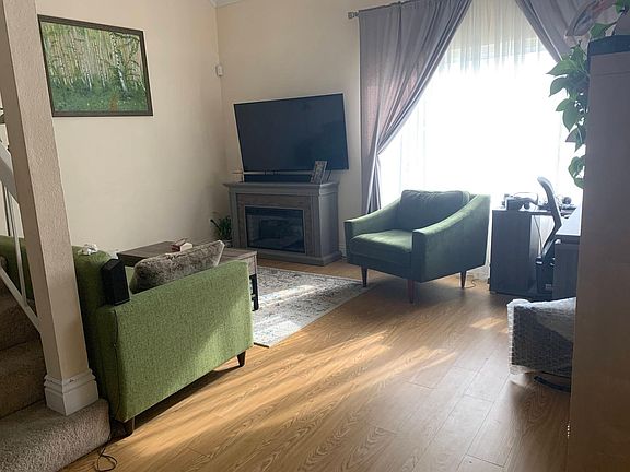 4th image of 5031 La Cuenta Dr